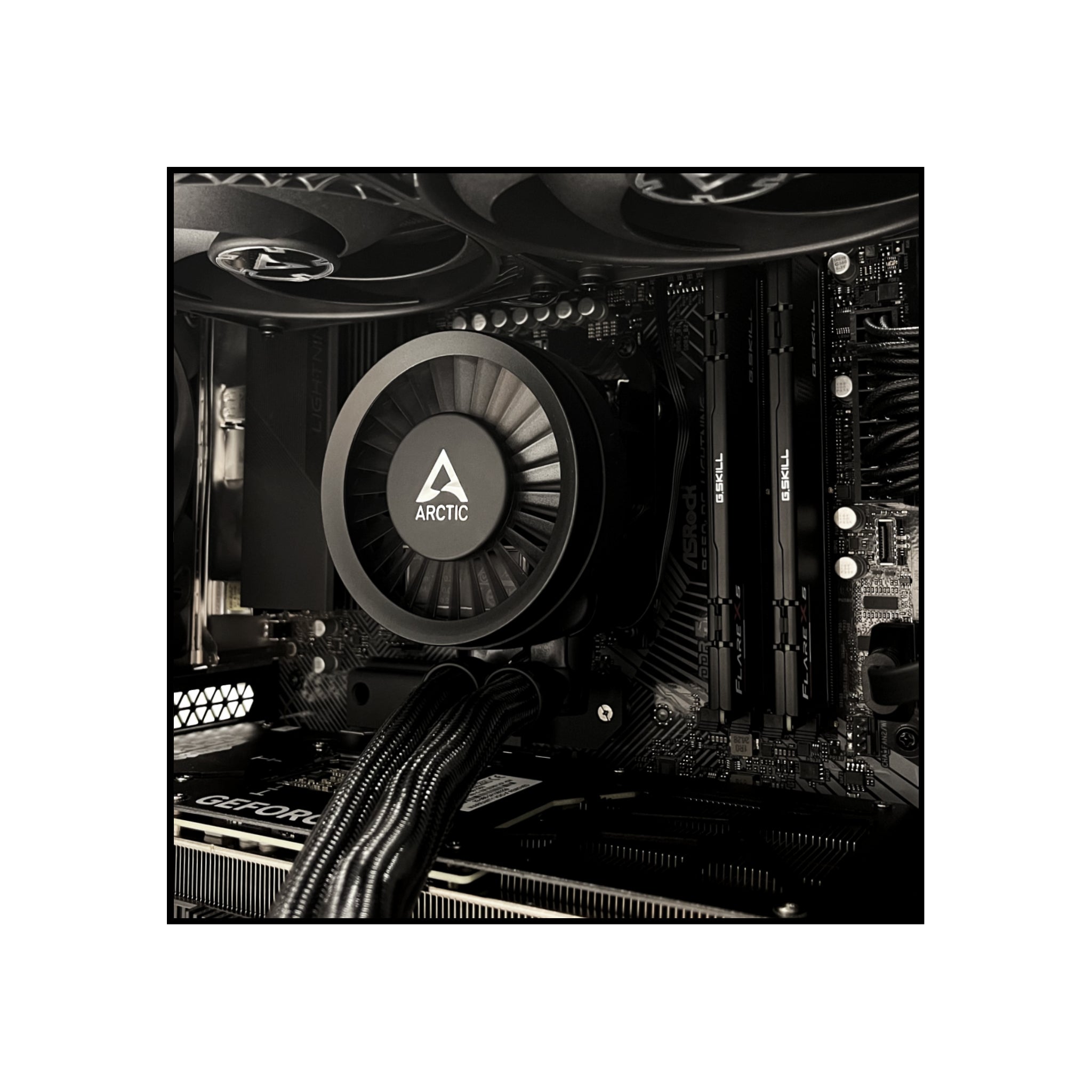 NINUS EDITION R7/4070Ti/2x16GB/2000GB